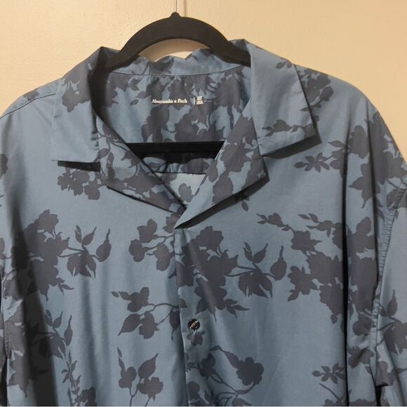 Abercrombie & Fitch Mens Short Sleeve Blue Hawaiian Casual Button-Down Shirt XLT - Picture 4 of 7